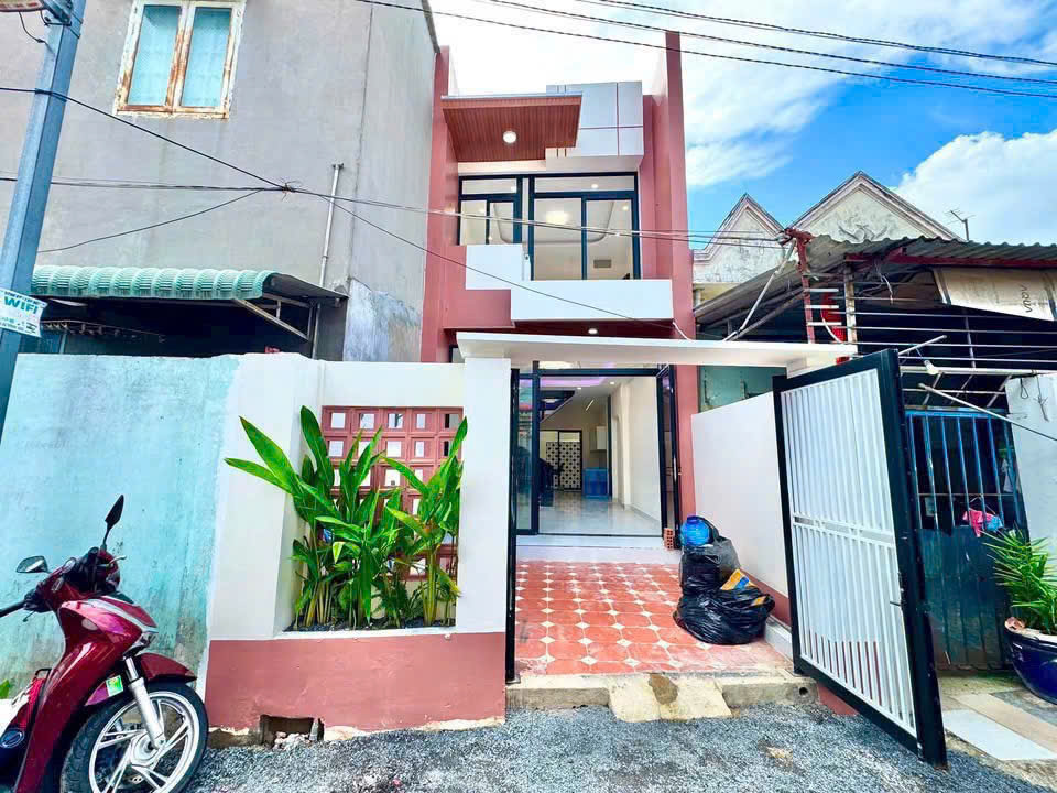 bán nhà trần hưng đạo đông hòa hcm